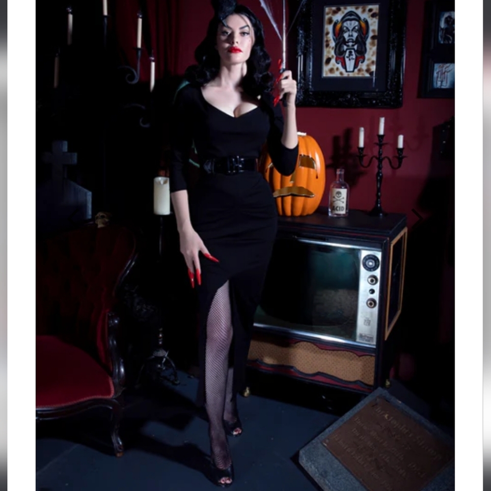 LFEN Glamour Ghoul Black Gown - Vampira by La Femme En Noir Medium M